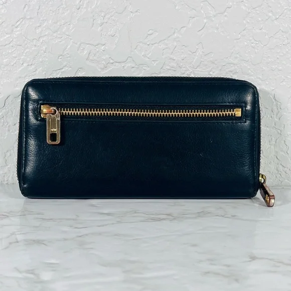 Juicy Couture Black Studded Wallet - Picture 3 of 9